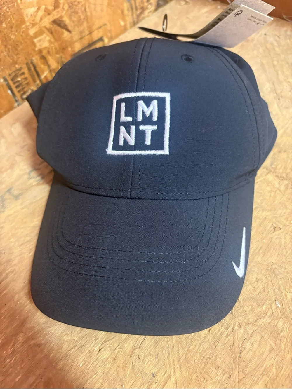 Nike Men’s Black Adjustable Baseball Cap with LMNT Logo